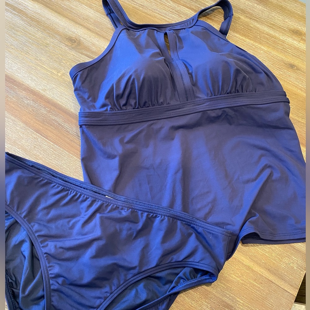 Lands End Navy Tankini 16DD Set